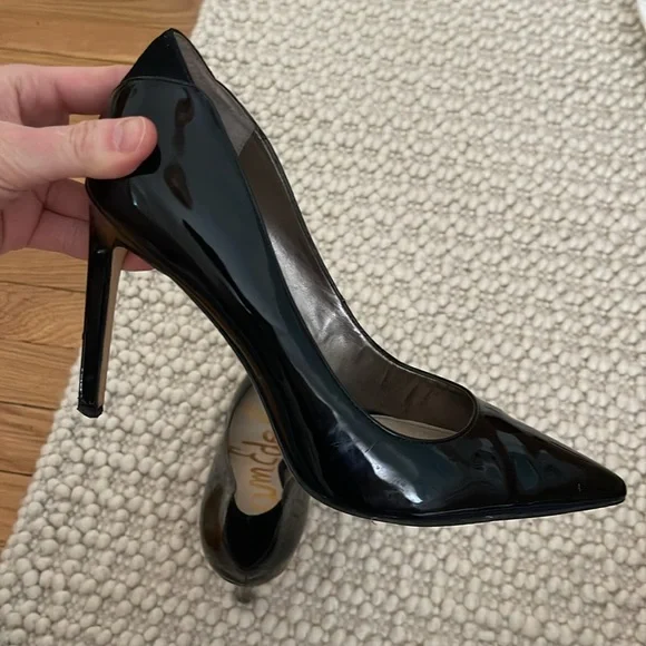 Sam Edelman Black Pumps - Picture 4 of 5